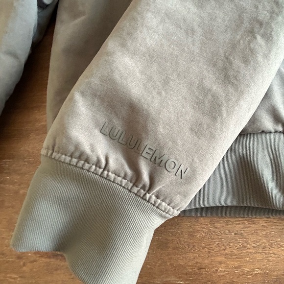 Lululemon mens switch over bomber jacket - Picture 6 of 7